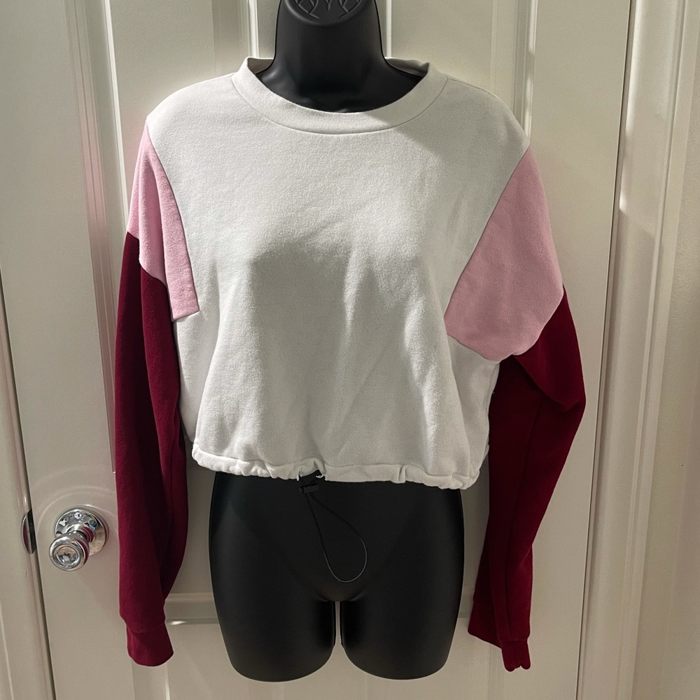 Forever 21 Women’s Long-sleeve shirt
